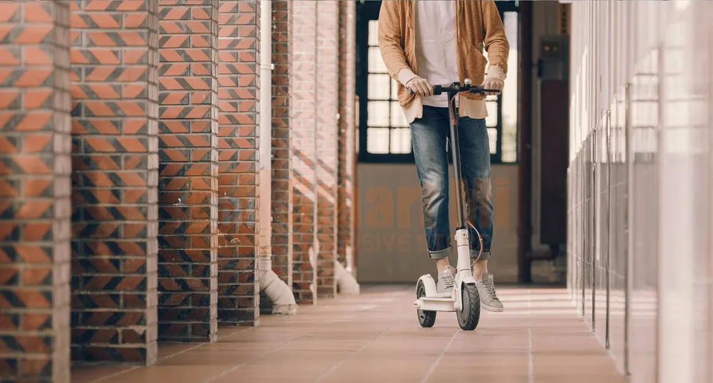 Нет налога Xiaomi Mijia M365 Сверхлегкий складной самолет класса смарт электрический скутер через смартфон Bluetooth приложение