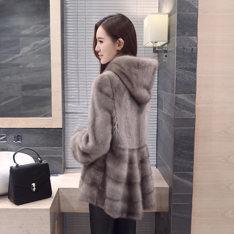 Water mink coat whole fur female hair Haining 2018 new long section with hooded | Женская одежда