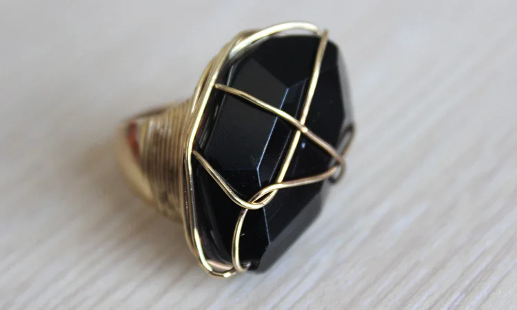 Модное массивное Стильное кольцо большое черное с камнем обмоточные кольца