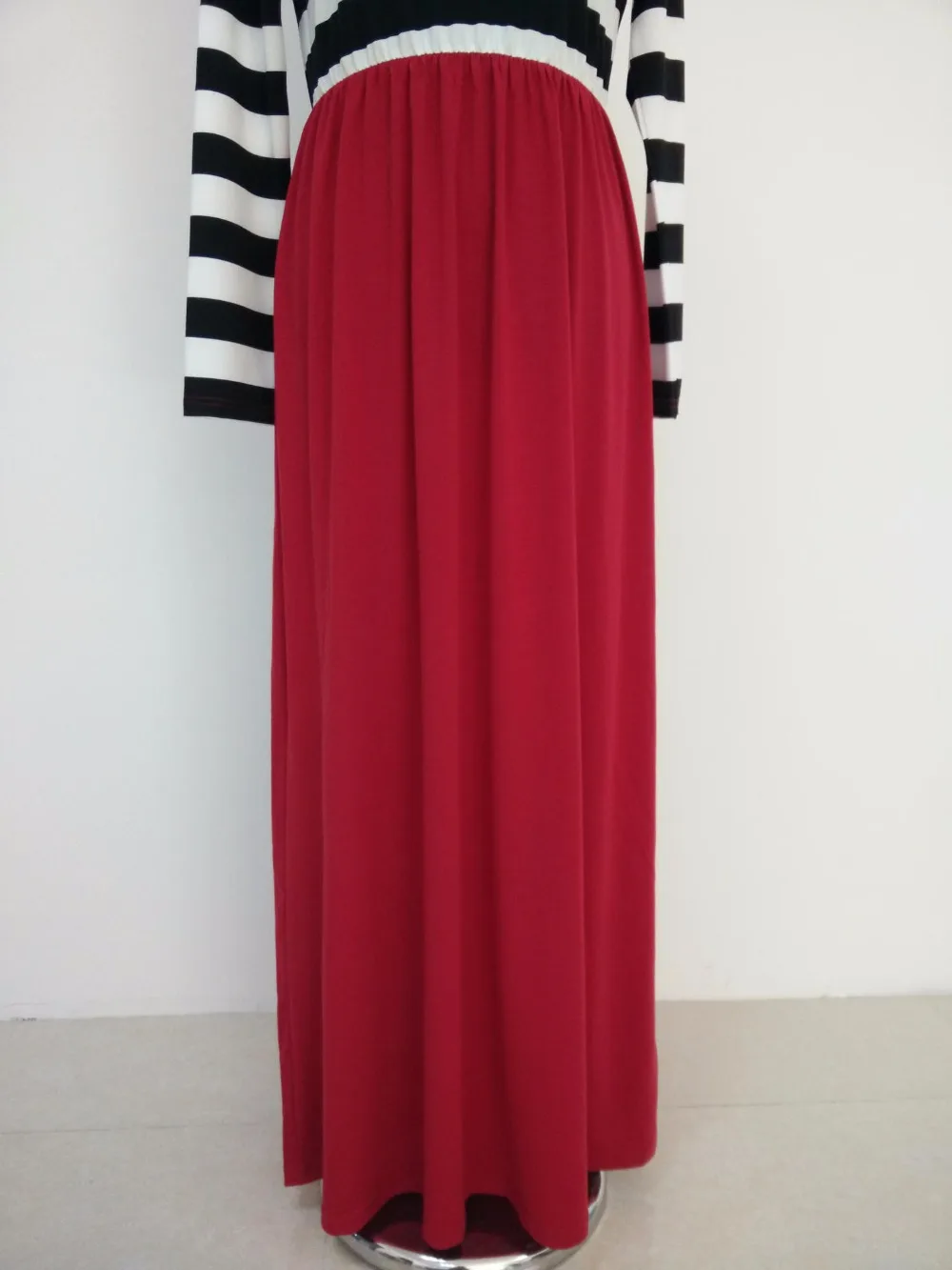 2017 осеннее платье для мамы и дочки Одинаковая одежда в полоску с длинными