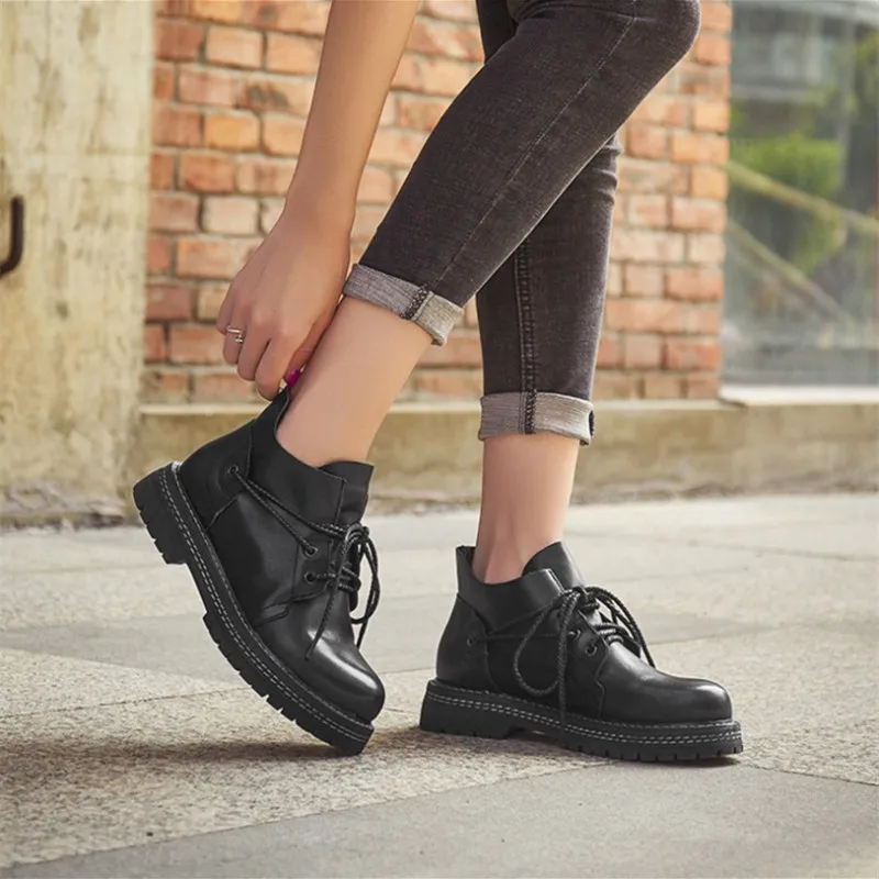 

2020 New boots female autumn Booties casual leather lace-up leather Women shoes hot sale fashion trend retro Martin boots