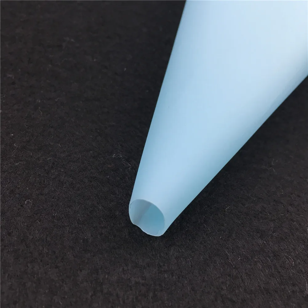4Pcs Confectionery Bag Silicone Icing Piping Cream Pastry Bag Nozzle DIY Cake Decorating Baking Decorating Tools