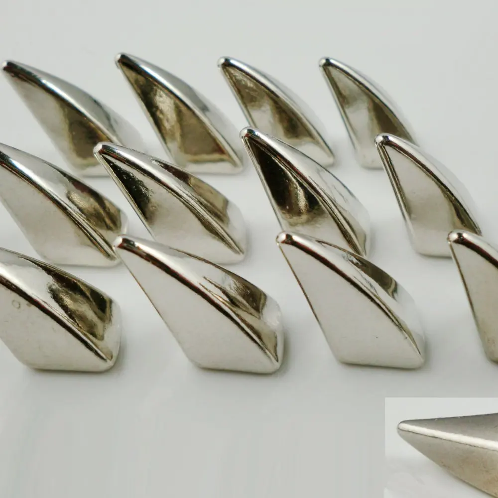 17 мм Драконий коготь стандартная металлическая винтовая задняя заклепка из