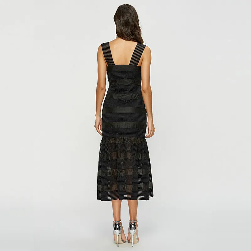 Женское длинное платье в полоску кружевное на бретелях с оборками для вечеринки