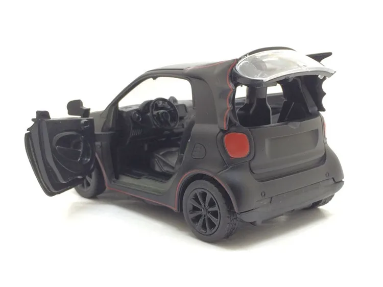 1:36 модель автомобиля с Бэтменом Smart Fortwo литая модель игрушечного автомобиля Модель автомобиля металлический автомобиль коллекция детский подарок