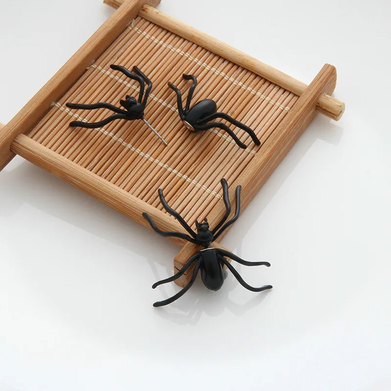 Серьги кольца с черным пауком для мужчин и женщин ювелирное украшение пирсинга