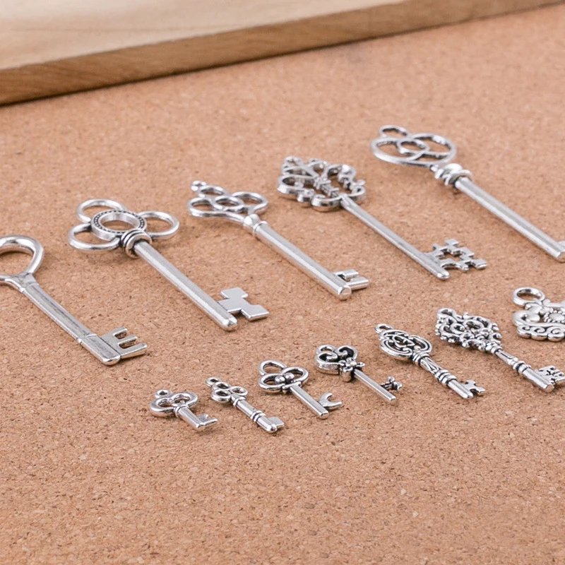 Высококачественные 13 шт. различных брелоков для ключей античные посеребренные