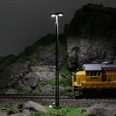 

3pcs 1:87 Model Railway Lattice Mast Lamps 13.7cm HO Scale Light Railway Layout LQS54