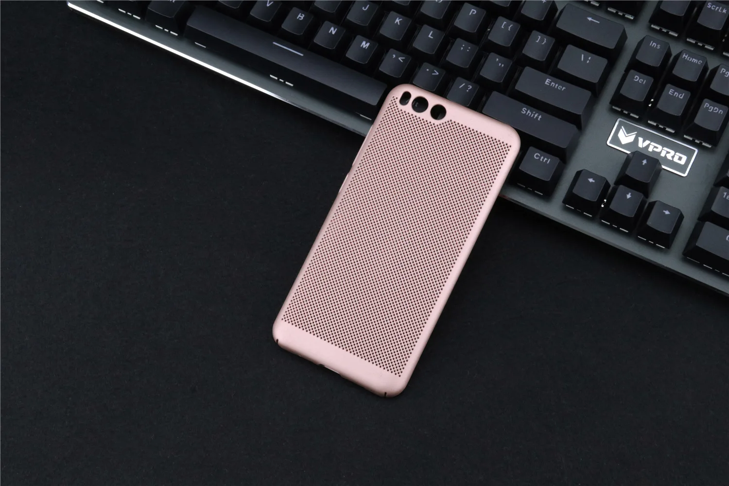 Luxury Hard Plastic Case For Xiaomi MI6 MI5 5S 5s Plus 5C 5X Mobile Phone Cover with Grid heat dissipation function |