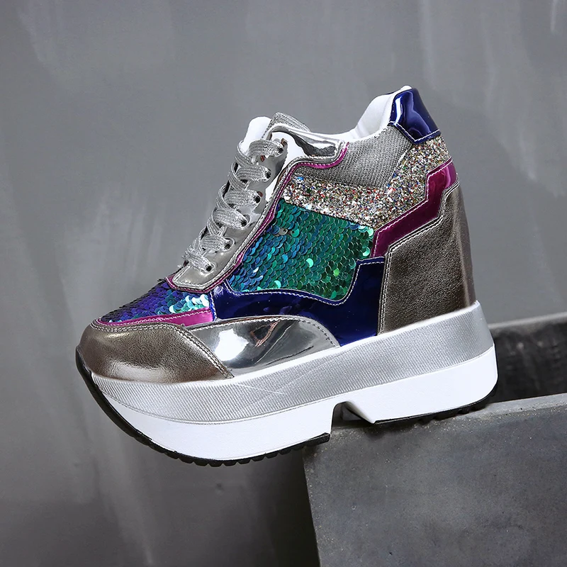 

2019 spring new women's shoes wild thick-soled platform increased sports leisure personality shoes12cm super high woman shoes IN