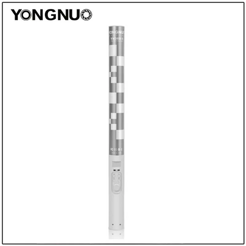 Ручной светодиодный светильник Yongnuo YN360 II со встроенным аккумулятором 3200k до 5500k