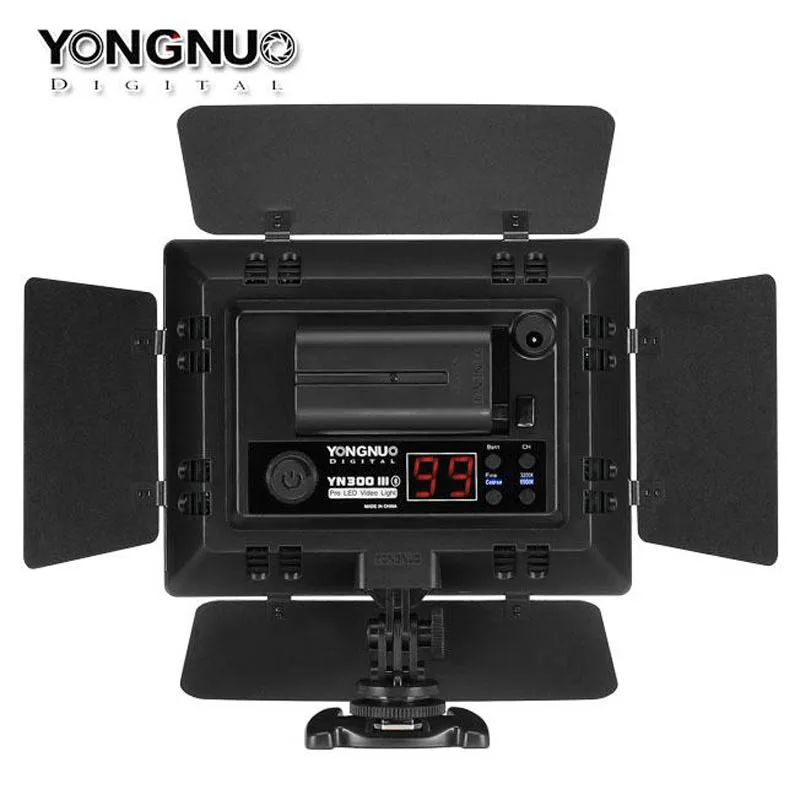 Светодиодный светильник для видеокамеры YONGNUO YN300III 3200K-5500K аккумулятор + зарядное