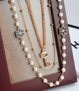 

White Sea Shell Pearl Necklace is Necklace with six petals of flower oil Beads Wedding jewelrynoble lady's CZ Luxury Ms. girl