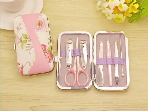 

50 sets/lot 7 in 1 Rattan Flower Printing Nail Clipper Scissor Kit Woman Pedicure Manicure Set Wedding Favors Gifts