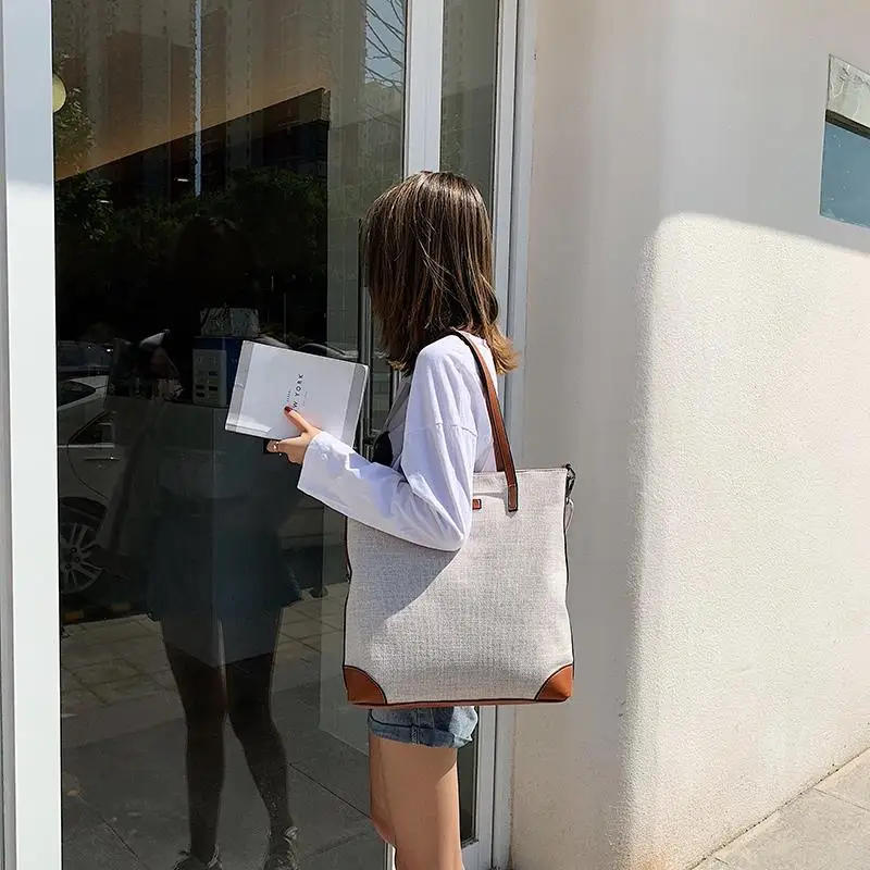 Модная женская большая сумка хозяйственная художественная холщовая