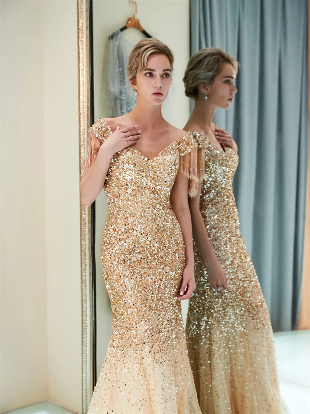 Платья для выпускного вечера Forevergracedress с открытыми плечами золотистого цвета