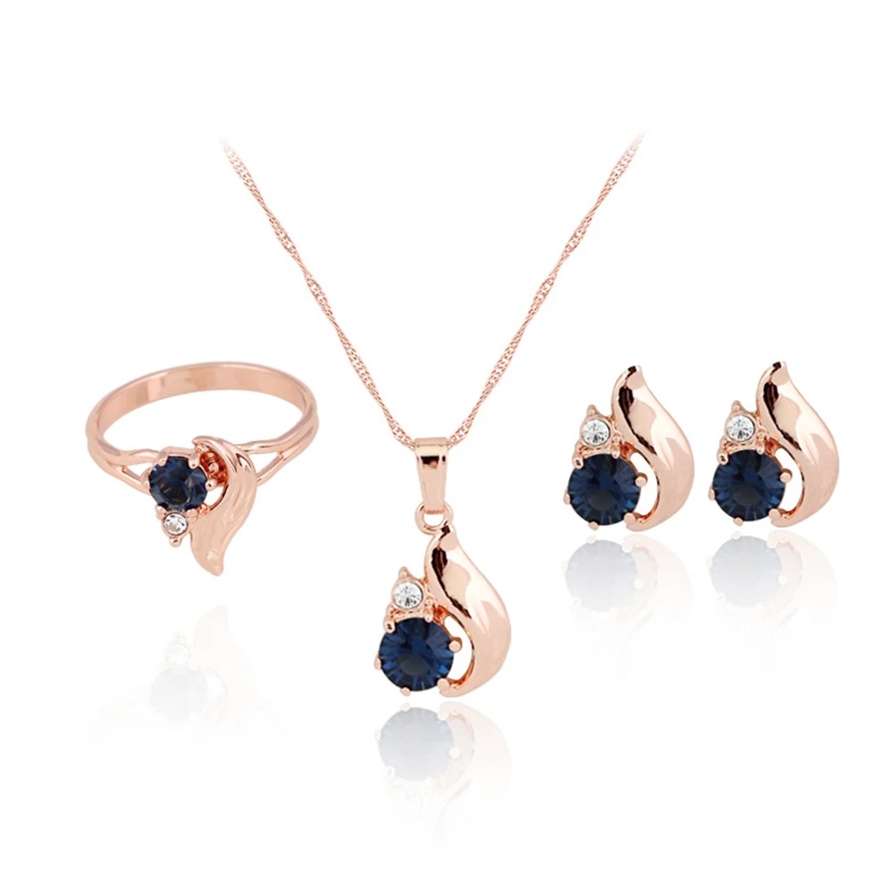 Комплект из колье серёг и кольца золотистого цвета|Ювелирные наборы| |