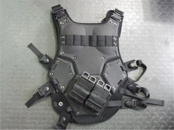 Жилет-трансформер тактический боевой с 2 карманами | Спорт и развлечения