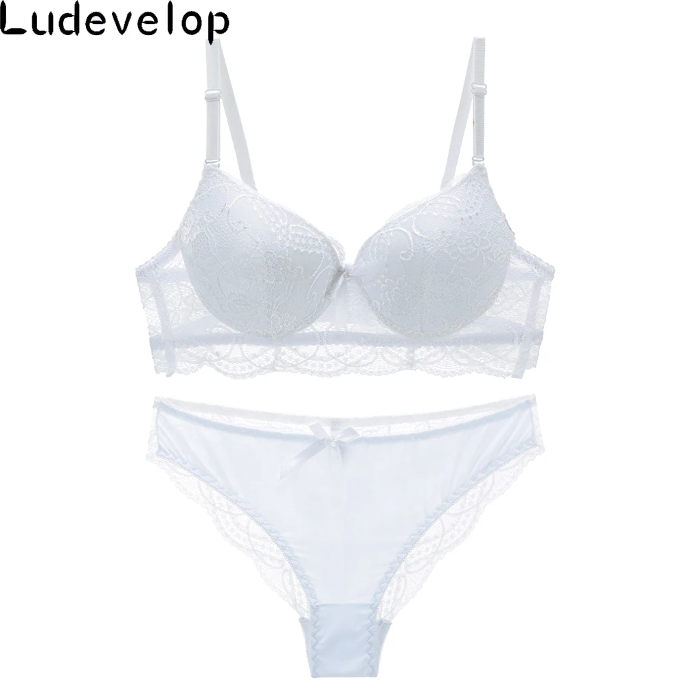 Комплект женского нижнего белья из прозрачного кружевного бюстгальтера и
