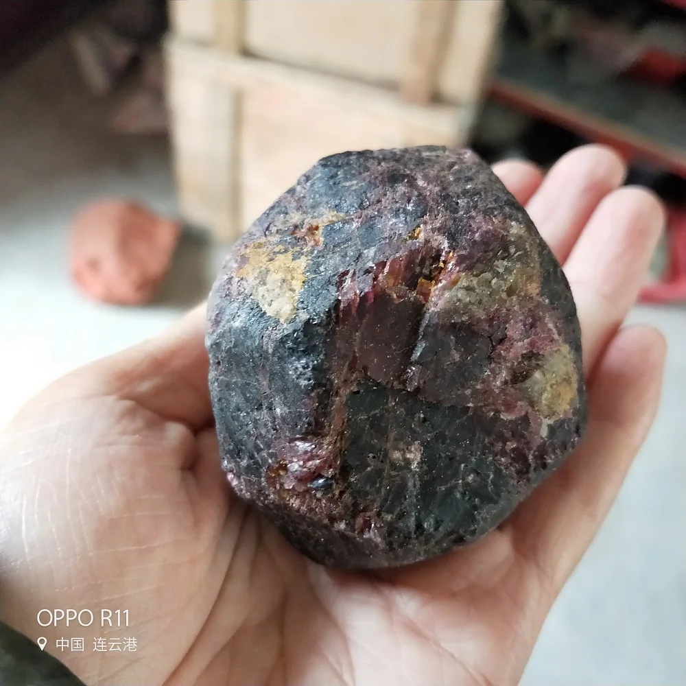 350 400 г натуральный кристаллический камень гранат крупные частицы минеральный