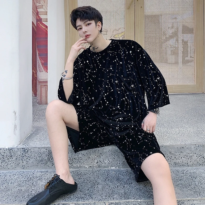 Костюм спортивный мужской из 2 предметов велюровая рубашка и шорты блестящий