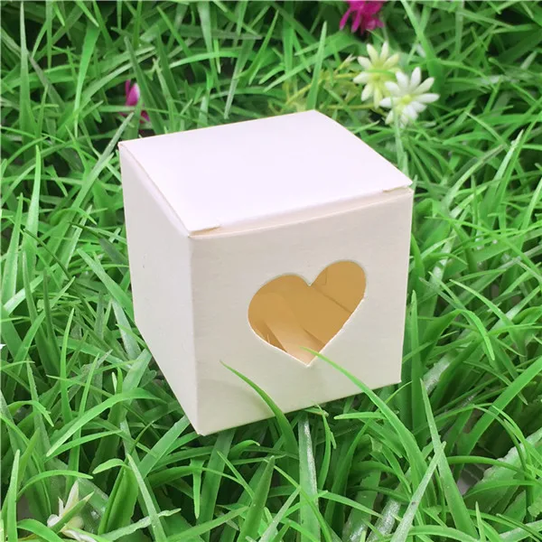 white with heart 20 шт./упак. милая маленькая крафт-бумажная коробка с полым hHeart bBox упаковочная коробка для сахара/печенья/Праздники/вишня маленькая сухая еда - Цвет: white with heart