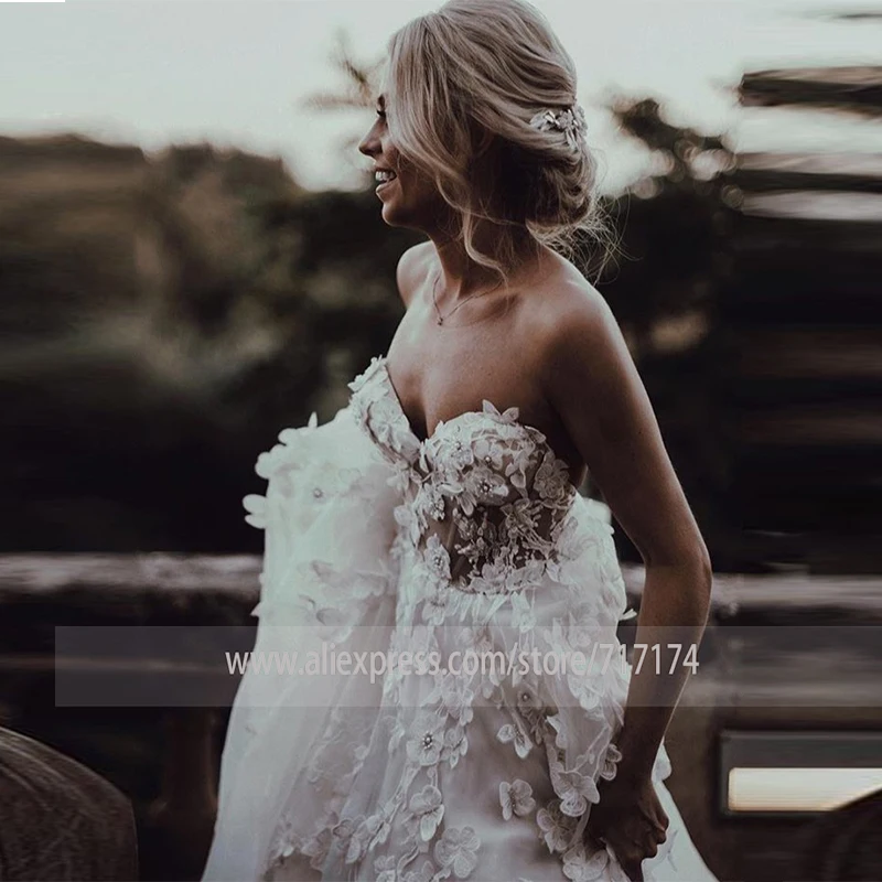 Платье Свадебное ТРАПЕЦИЕВИДНОЕ из тюля с жемчужинами и открытой