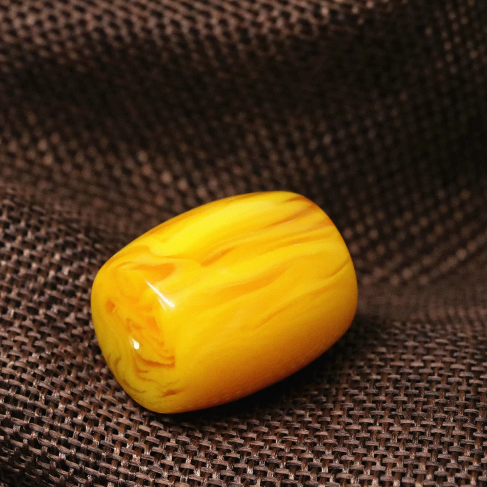 High Quality Antique Imitation Yellow Resin Beeswax Pendant Barrel Tube Beeswaxfactory Outlet Charm Jewelry 3pcs 23*27mm B1895 |