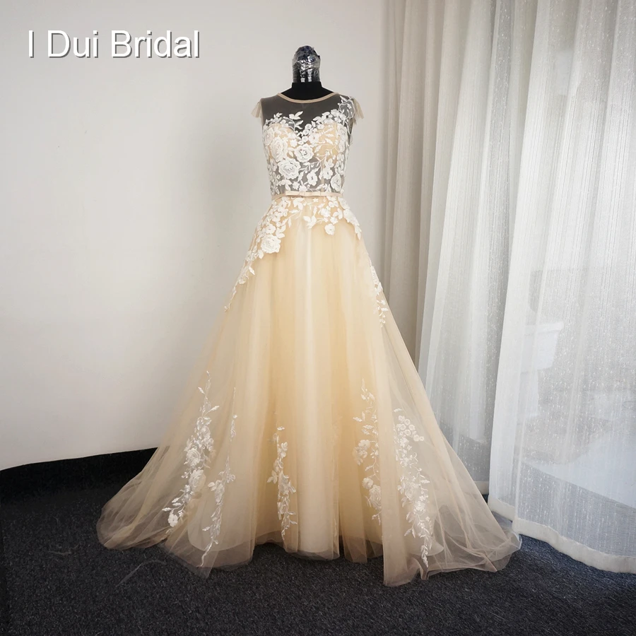 Кружевные свадебные платья цвета слоновой кости шампанского с коротким рукавом