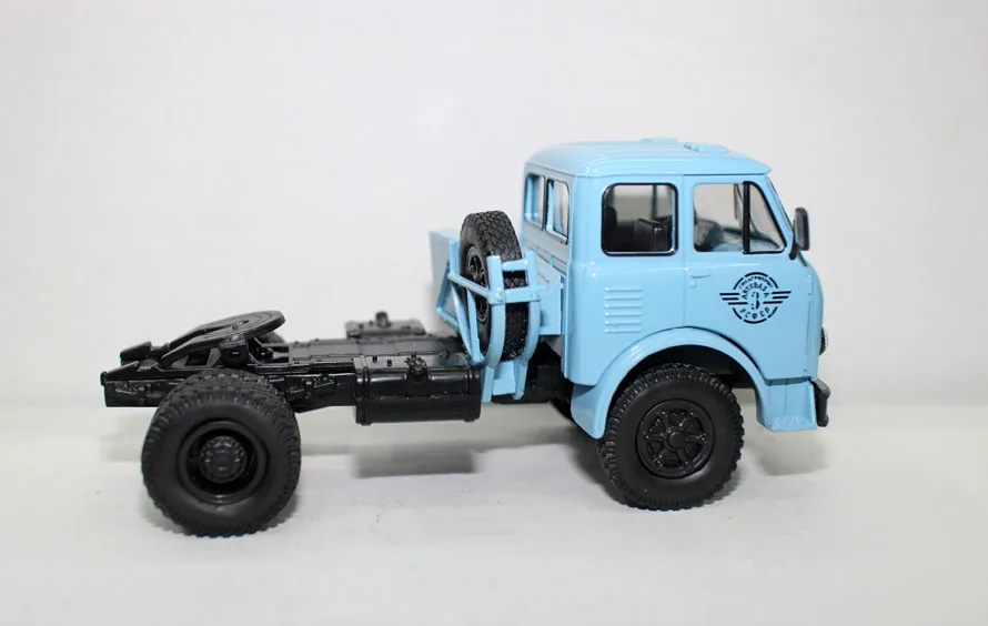 Классическая модель литая под давлением в масштабе 1:43 Советский Союз русский МАЗ