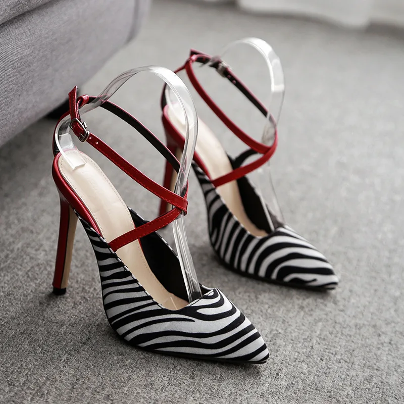 

2019 early spring new European and American foreign trade sexy fashion high-heeled female pointed color hollow shoes