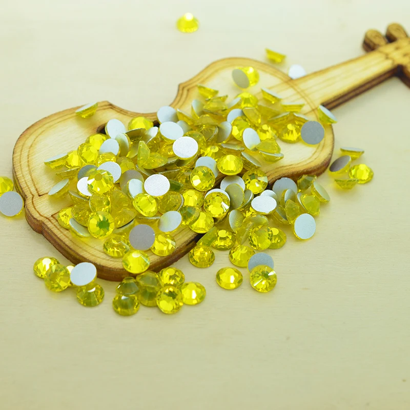 С плоской задней частью Украшенные стразами из искусственных камней Цитрин 50 шт