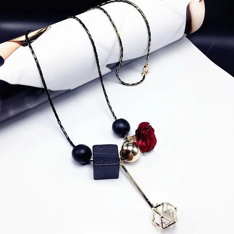 Новое модное розовое длинное ожерелье со стразами для женщин Bijoux простое универсальное ожерелье s& кулоны ювелирные изделия оптом - Окраска металла: red