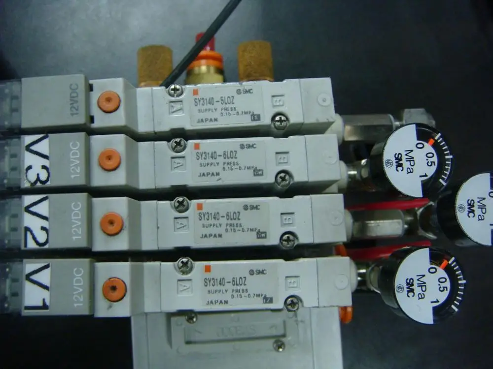 

[SA] Positive! Original SY3140-6LOZ SMC solenoid valve four valve set pressure 12VDC spot --3PCS/LOT