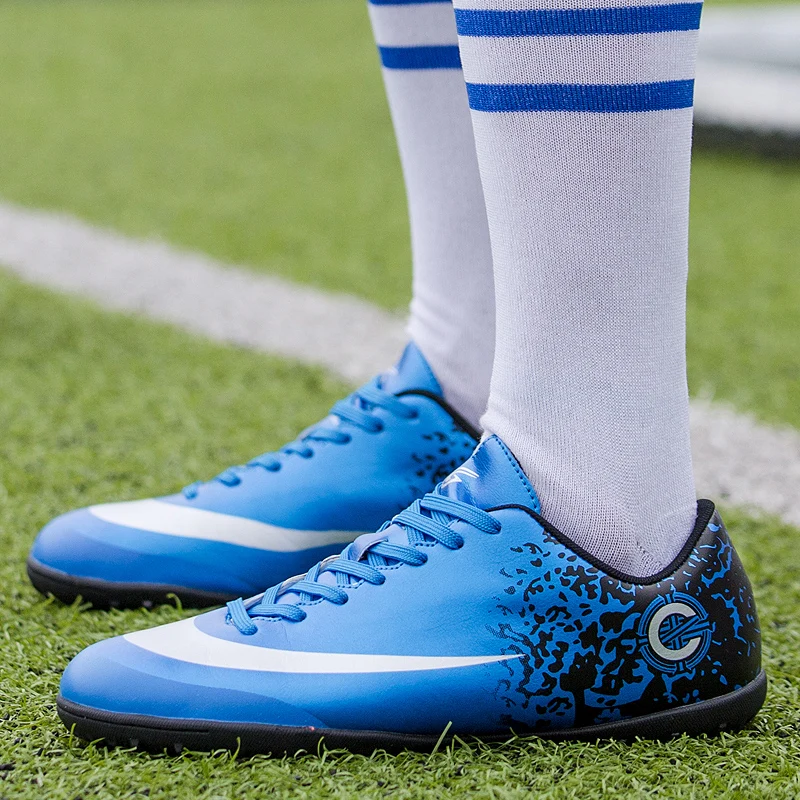 Профессиональная Мужская футбольная обувь весна 2018 Дышащие футбольные бутсы на