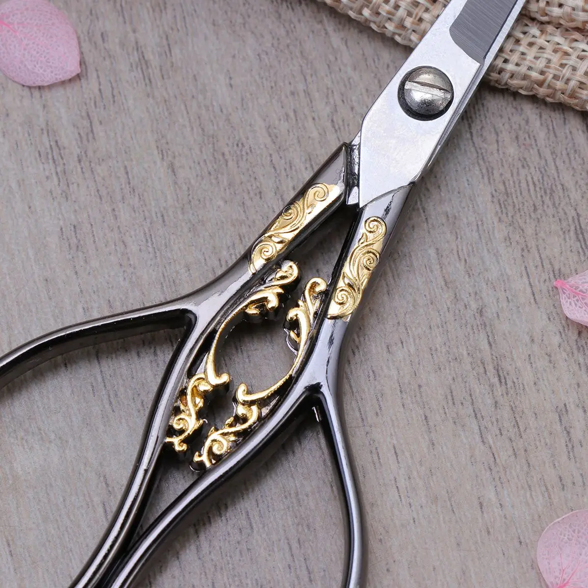 Vintage European Style Stainless Steel Precision Embroidery Scissor for Sewing Craft Art Work Everyday Use (Pattern 1) | Инструменты