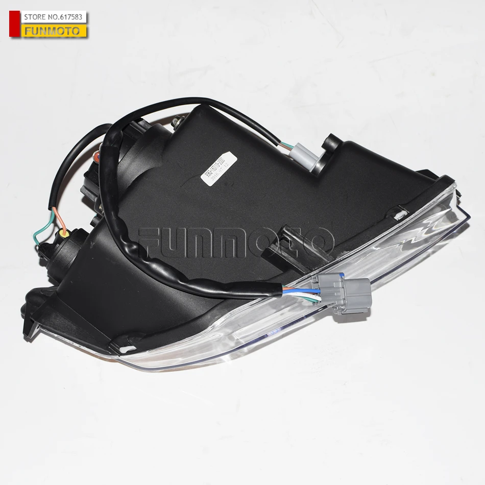 left headlight of CF800CFX8CF800-2 parts number is  9060-160110-2000 it's water proof plug (art.: 799031cbf) - 799031cbf