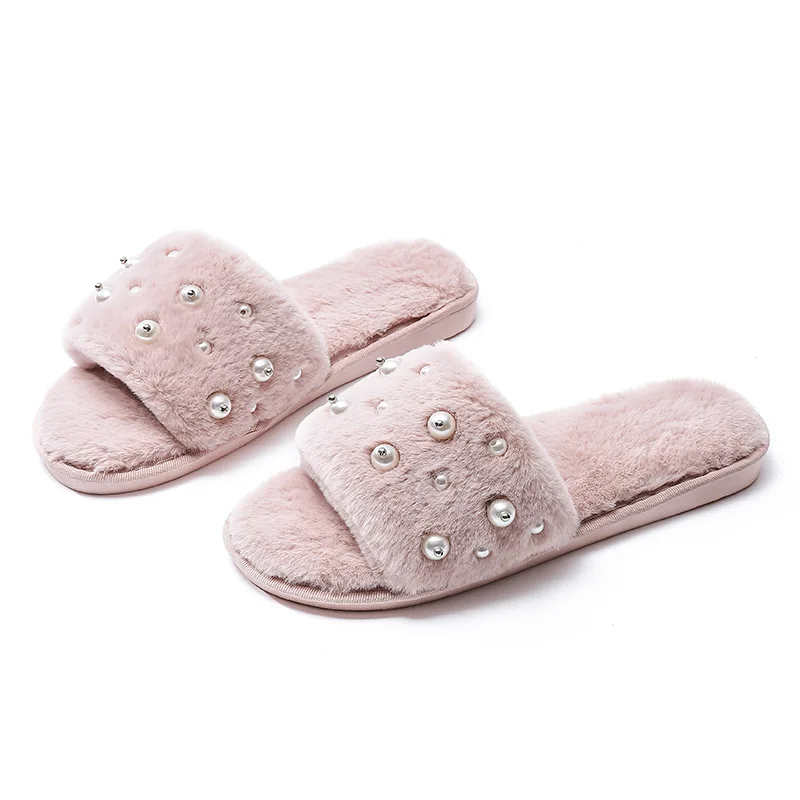 CUDDLYIIPANDA/Новинка; женские тапочки с жемчугом; плюшевые хлопковые тапочки; теплые домашние тапочки с искусственным мехом и бусинами на плоской нескользящей подошве; женская мягкая обувь из флока - Цвет: Light Pink