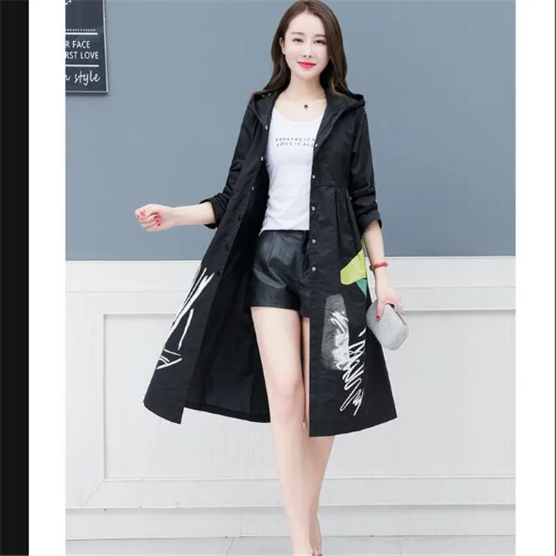 Женская Длинная ветровка с капюшоном черно-Красная приталенная куртка большого