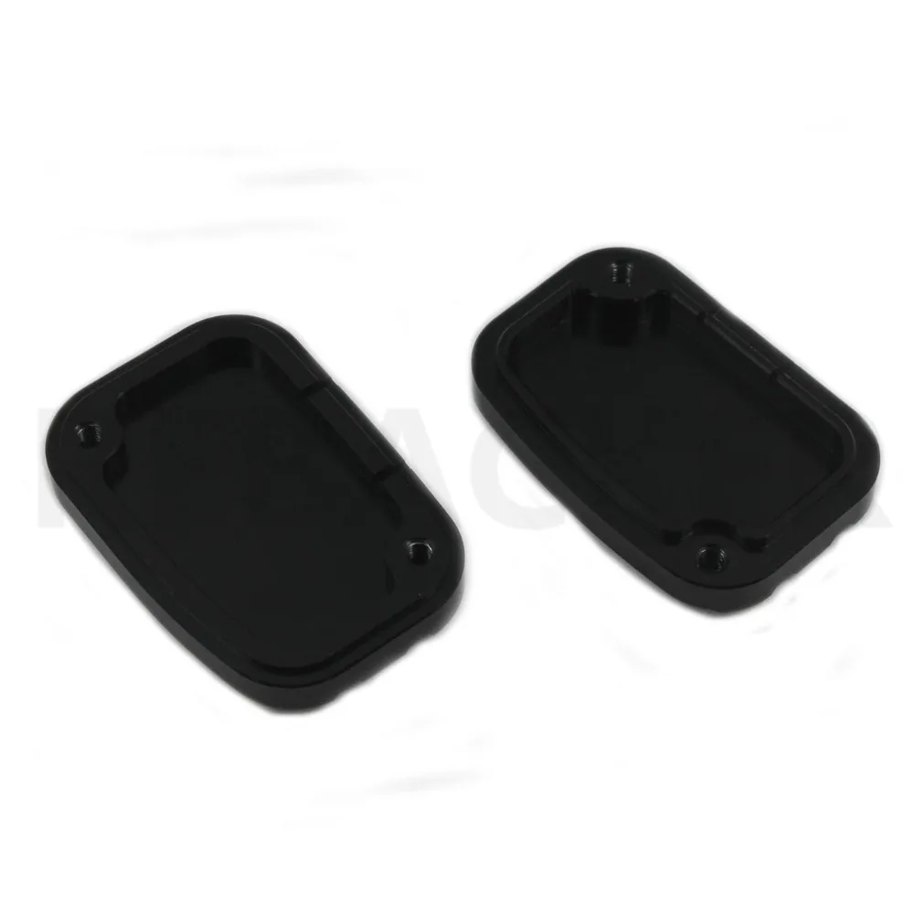 Черный и литая хромированная алюминиевая крышка переднего тормозного