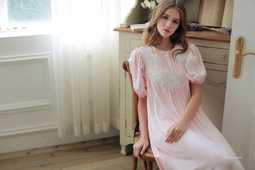 Бесплатная доставка Новинка лета 2016 Женская белая длинная ночная рубашка в стиле