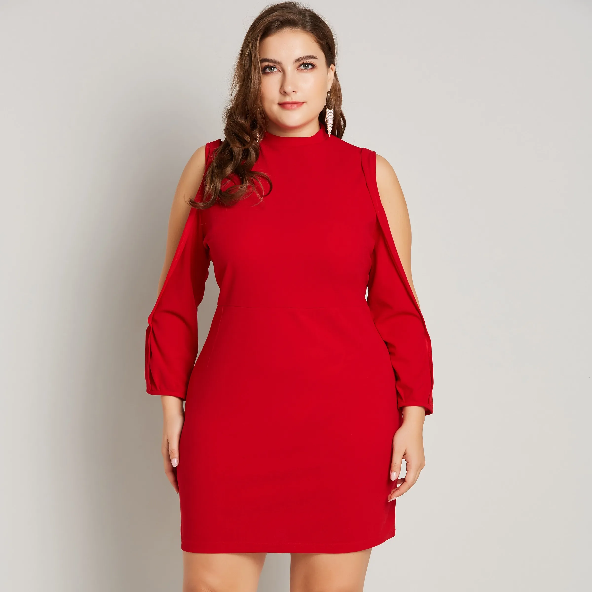 Женское облегающее платье с открытыми плечами Plusee элегантное Клубное осень