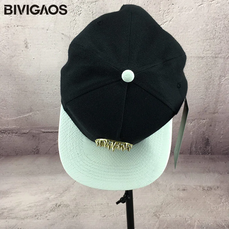 Мужская Swag металлическим черепом стразы черные бейсболки кожаная обувь с узором