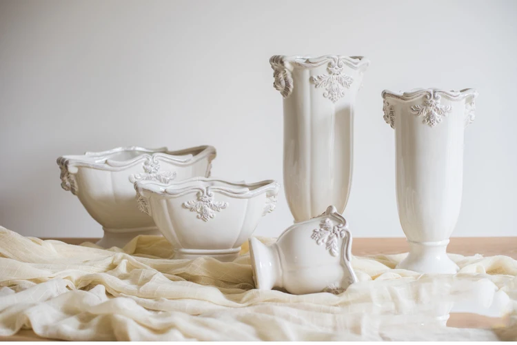 French classic retro white ceramic vase home office decoration, pedestal, flower pot crafts wedding party decoration