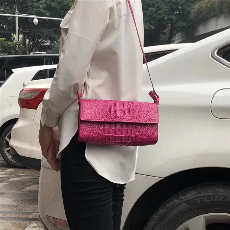 Женская сумочка с клапаном из натуральной крокодила маленькая желтая летняя