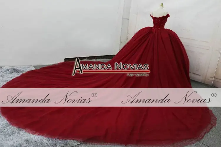 Abiti da sposa с открытыми плечами с коротким рукавом v-образным вырезом со стразами Хрустальное красное свадебное платье