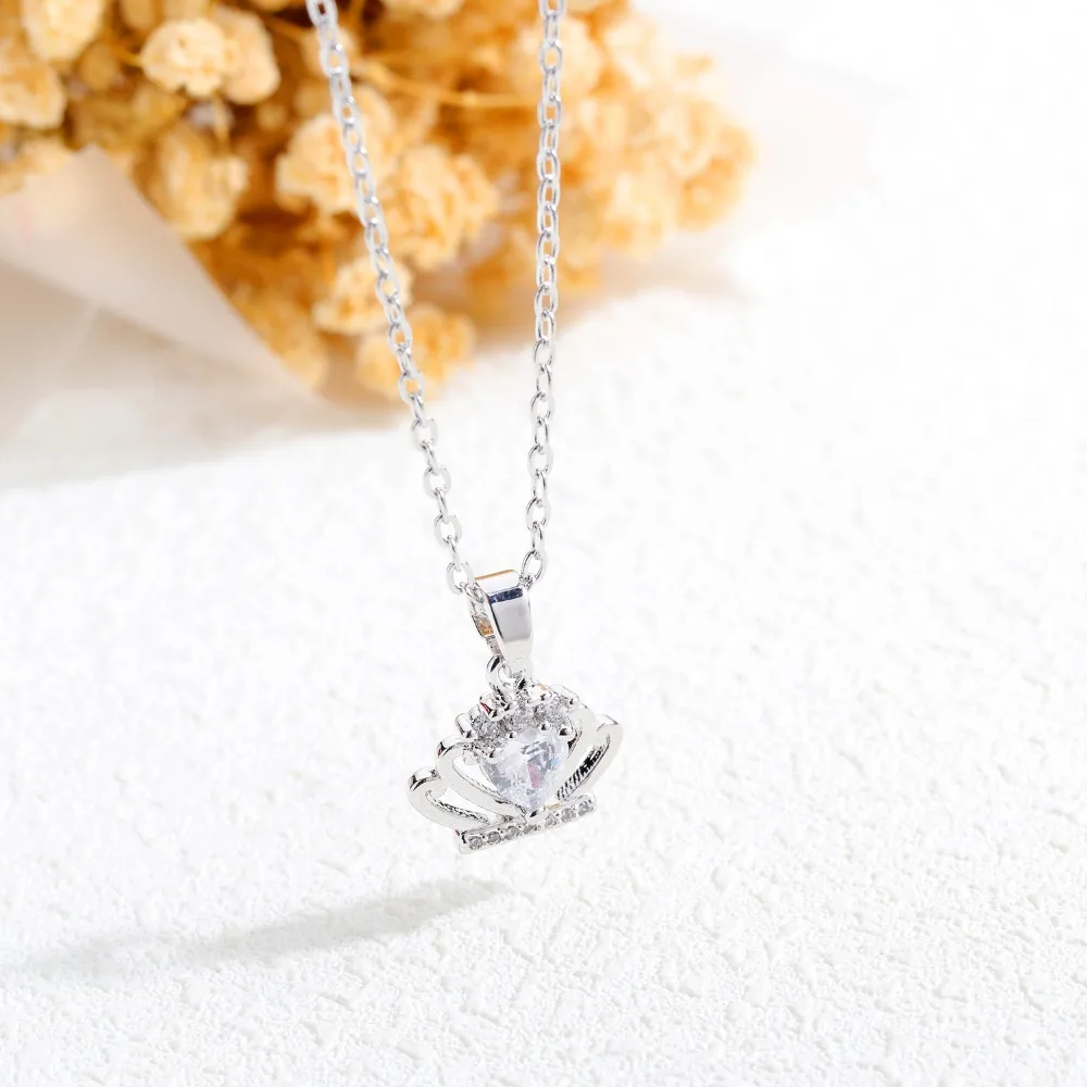 Simple ins item fashion rhinestone crown necklace female Korean student pendant 3-KX708 | Украшения и аксессуары