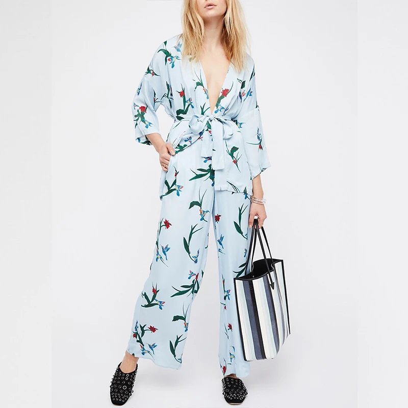 С принтом птица блузка | Игрушки и хобби