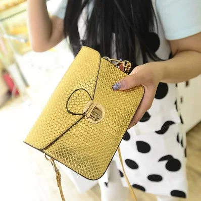 Новая Маленькая кожаная женская сумка мессенджер летняя конфетного цвета для