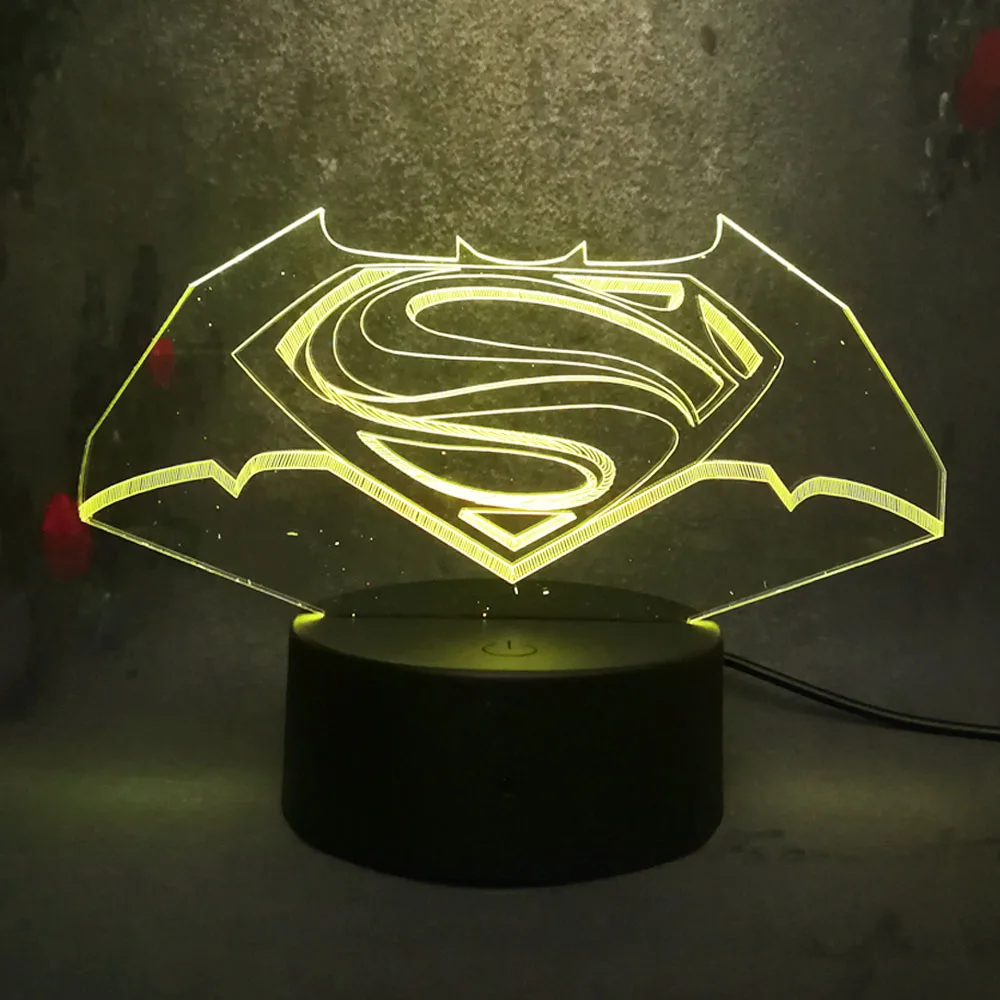 Новый крутой 3D ночник с логотипом Бэтмена Супермена светодиодная 7 цветов